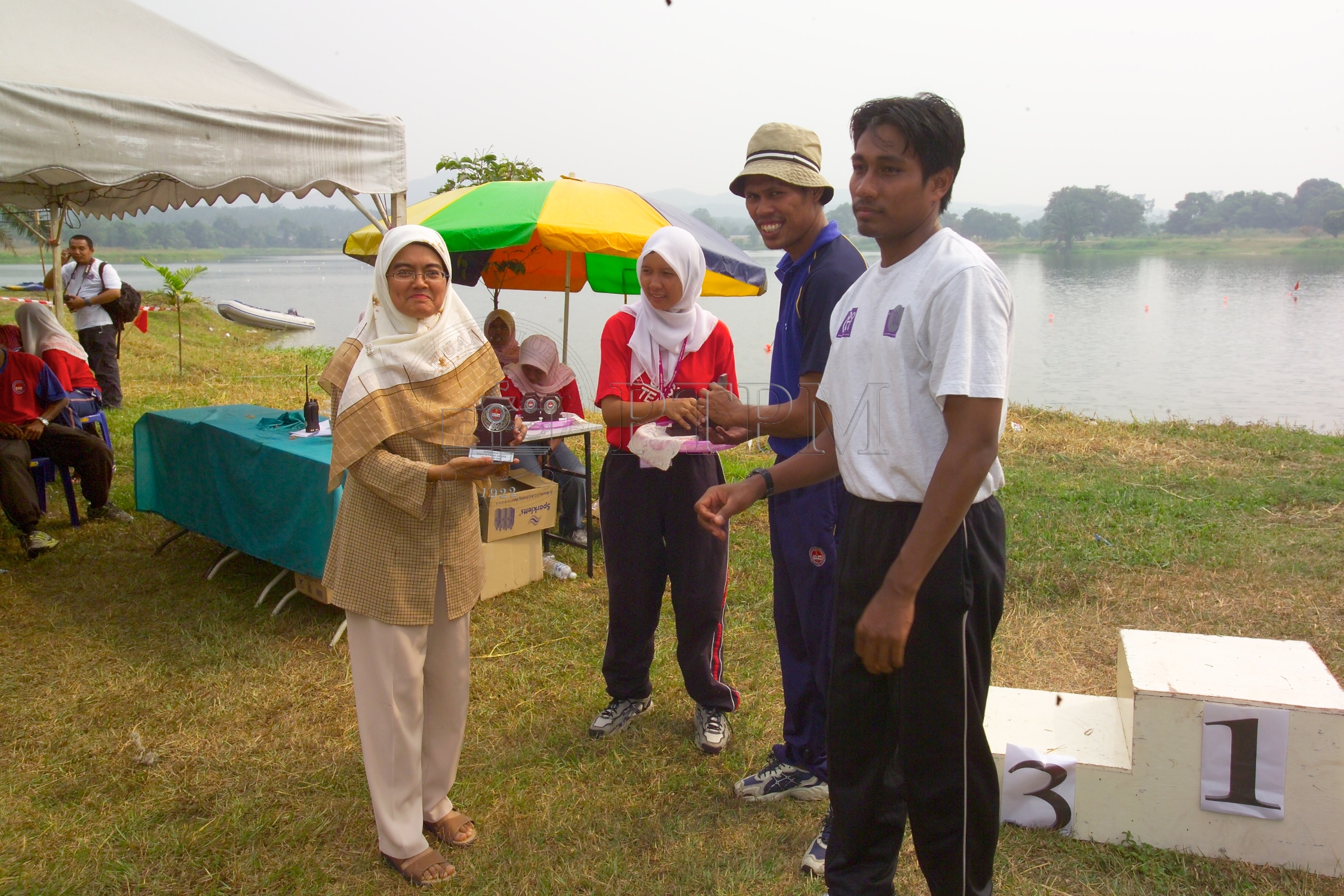 PTPM 05 13 kayak D8XZ8810